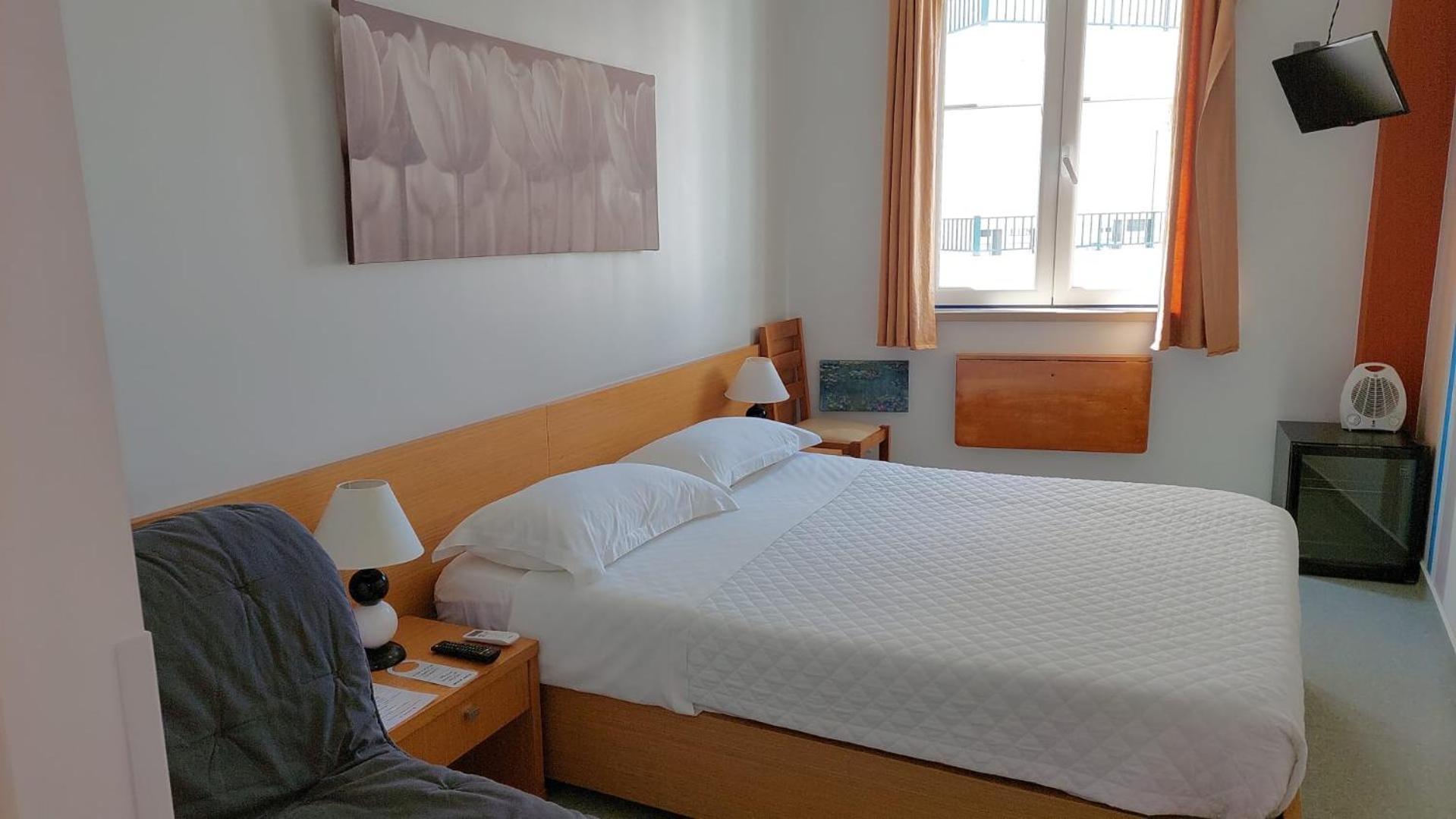 Weaa Hotel Nazaré Buitenkant foto